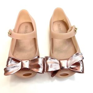 Mini Melissa rose gold pink metallic bow Scented Shoes Size 6 Toddler Girls